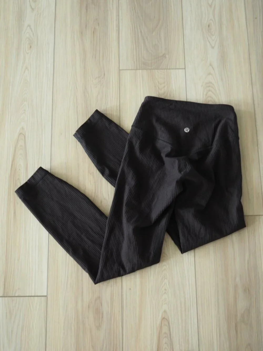Lululemon V-Waist Yoga Tight 25